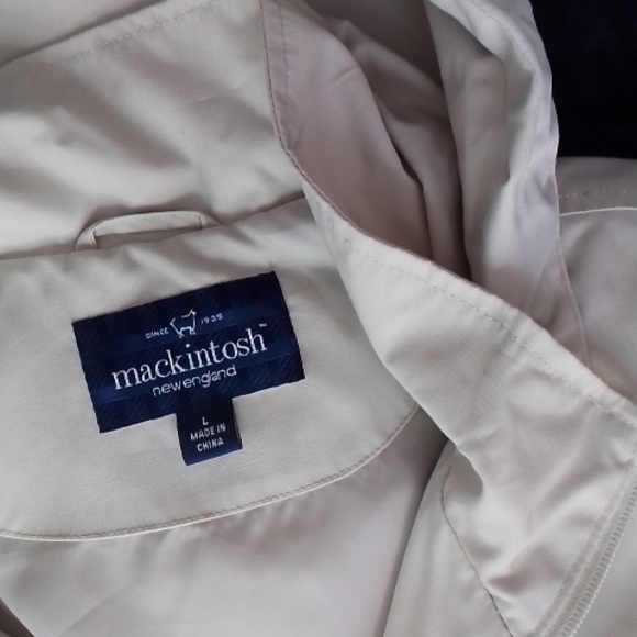 Mackintosh water resistant jacket - Picture 2 of 4